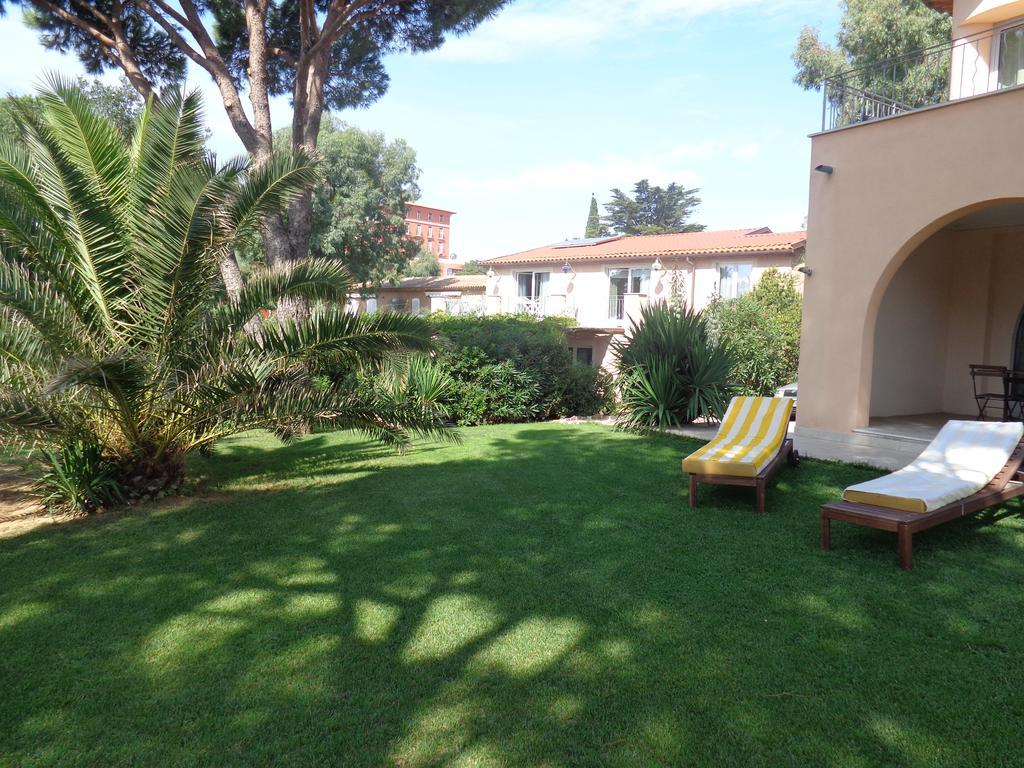 Appartement Villa Angelina Grimaud Exterior photo