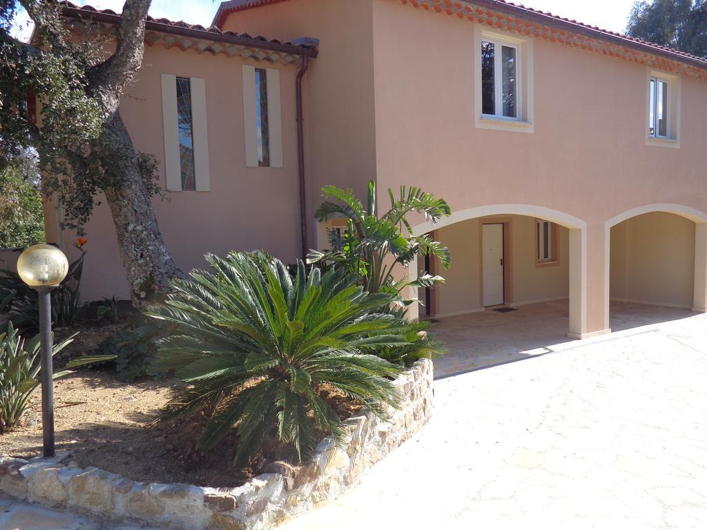 Appartement Villa Angelina Grimaud Exterior photo