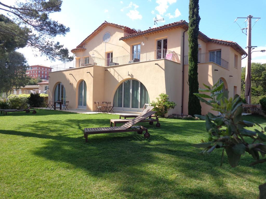 Appartement Villa Angelina Grimaud Exterior photo